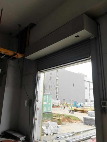 钢质卷帘门的安装